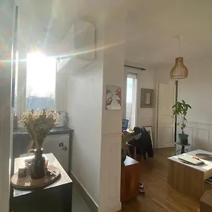 Appartement Ensoleille, Et Equipe Avec Vue Tour Eiffel Et Pantheon, Paris